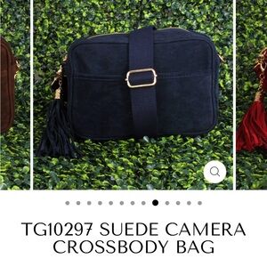 Navy suede camera crossbody extra strap nwt